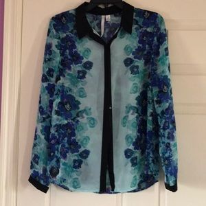 Medium Lauren Conrad floral top